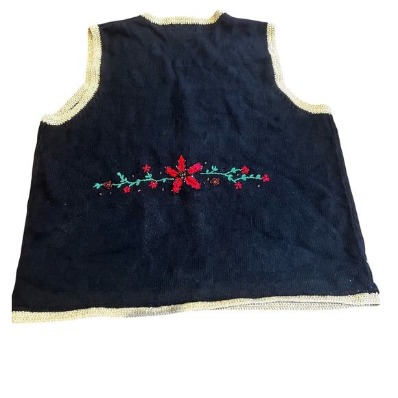 Studio Joy Christmas Vest 2X Poinsettias - Picture 2 of 8